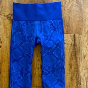 Lululemon blue snakeskin leggings💙